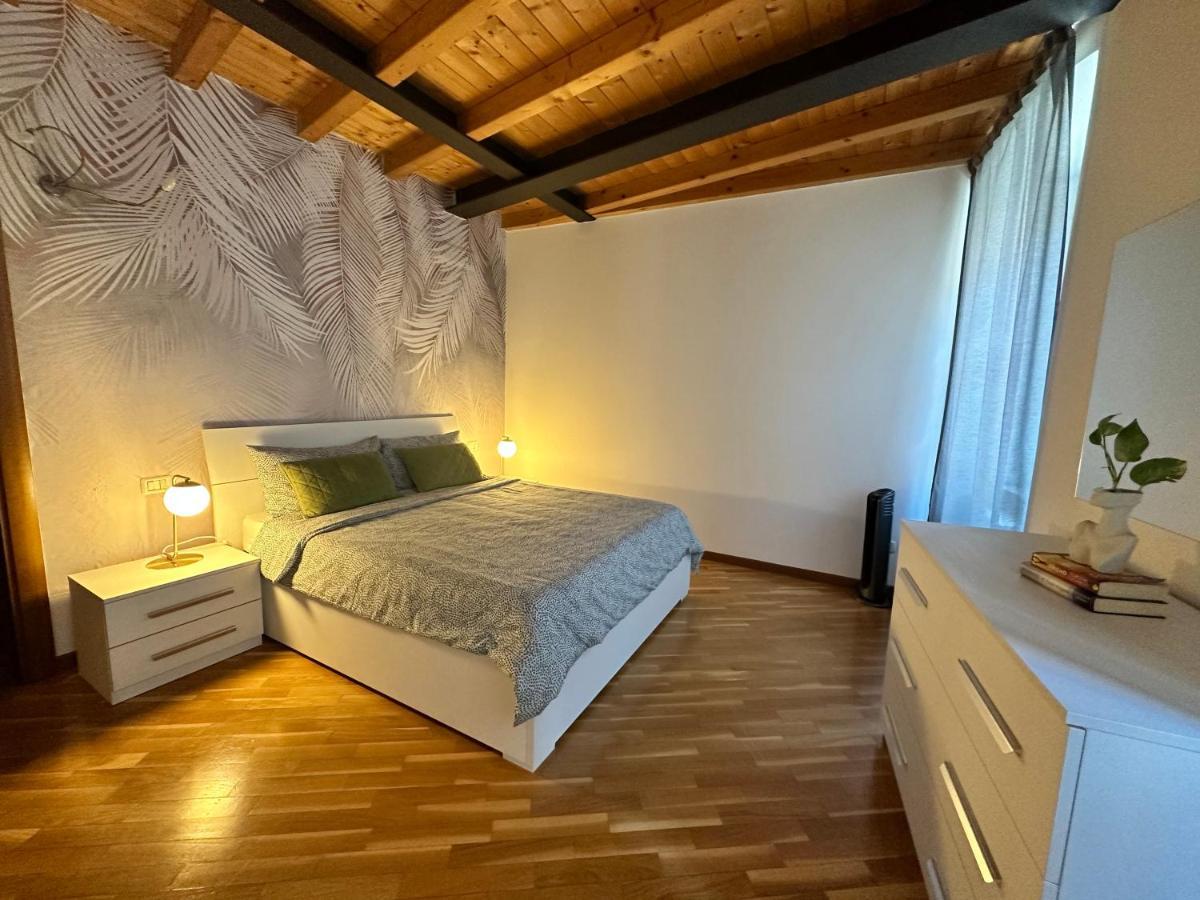 Stella Apartment Center Bergamo Luaran gambar